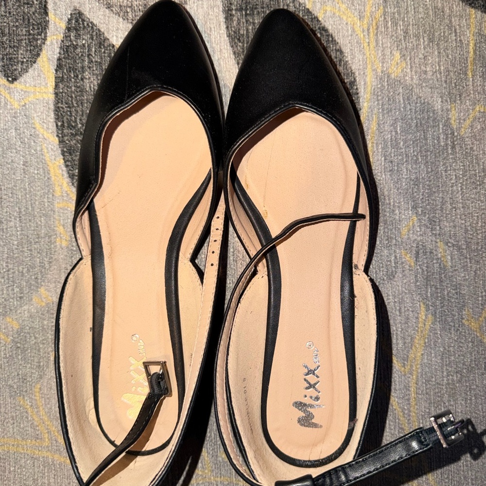 Mixx Shuz Black Flats with Ankle Strap